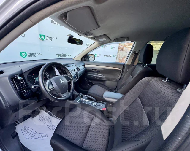 Mitsubishi Outlander. �������, 4wd, 2.0 (146��.�.), ������, 264 000����. �� ����
