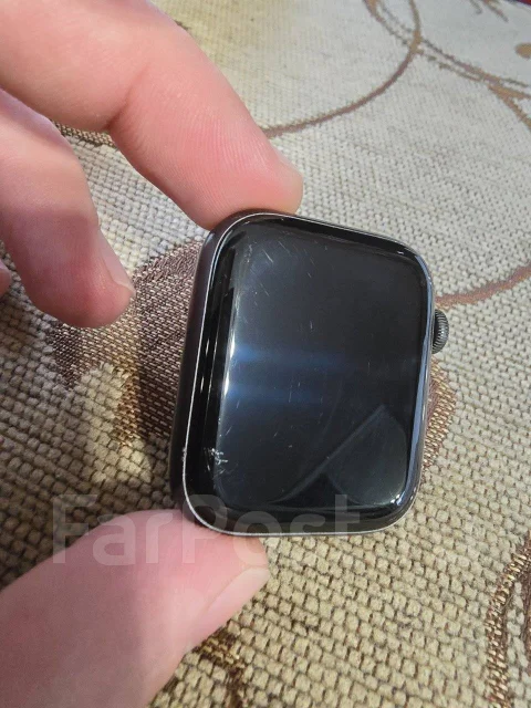 Apple Watch SE. GPS, NFC, IP67 ����