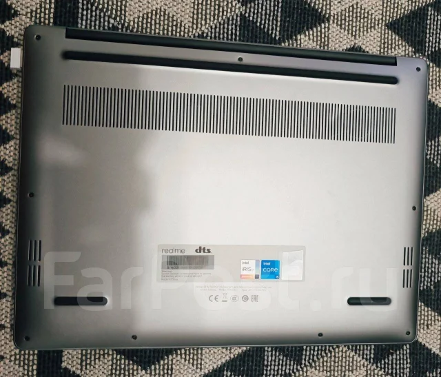 Realme Book. 14", 2,4����, ��� 8 ��, ���� 512���, WiFi: 1, Bluetooth: 1, ����������� �� 15��. ����