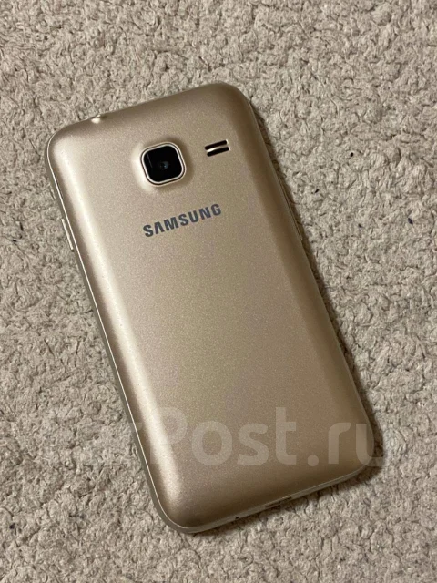 Samsung Galaxy J1 Mini. �/�, 8 ��, �������, 3G, 4G LTE, Dual-SIM ����