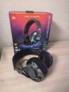 JBL Quantum 800 ����