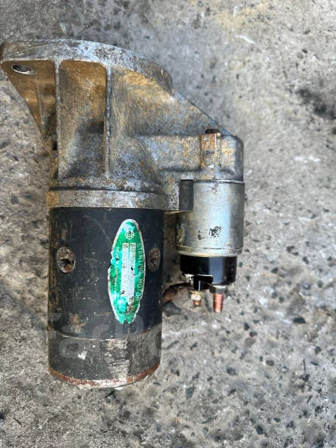 ������� Nissan Urvan TD25 2330010T02 ����
