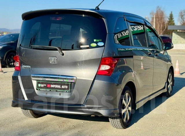 Honda Freed. �������, ��������, 1.5 (118��.�.), ������, 73 000����. �� ����