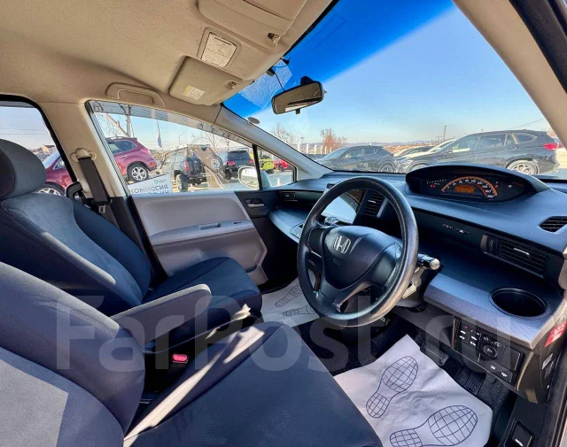 Honda Freed. �������, ��������, 1.5 (118��.�.), ������, 73 000����. �� ����
