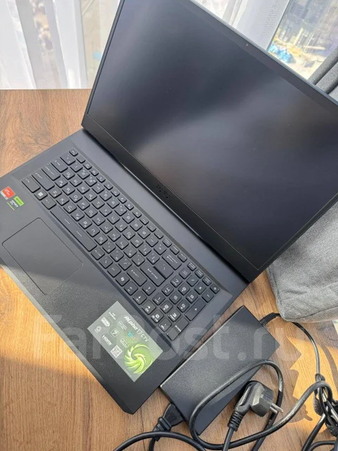 MSI Alpha 17. 17.3", 2,4����, ��� 16 ��, ���� 1 000���, WiFi: 1, Bluetooth: 1, ����������� �� 4��. ����