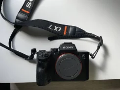 Sony Alpha ILCE-7 Body ����