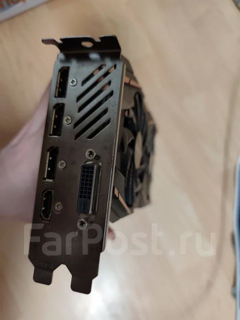 Radeon RX 570 ����