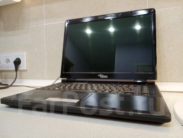 Fujitsu Siemens Amilo Pi 2550. 15.4", 1,7����, ��� 3072 ��, ���� 80���, WiFi: 1 ����