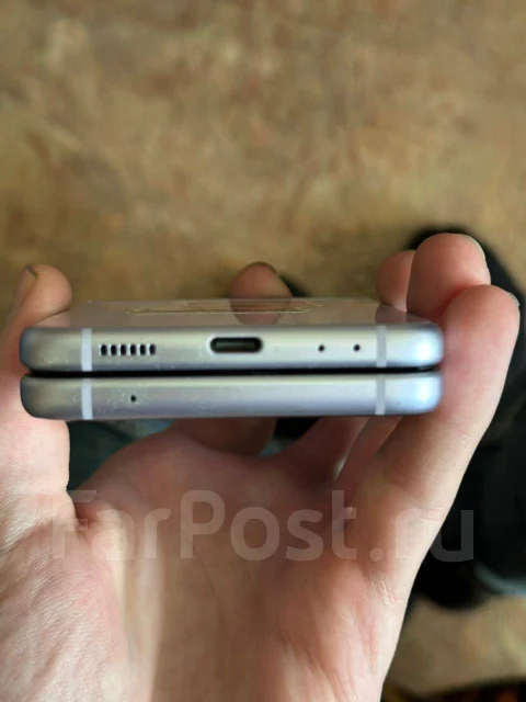 Samsung Galaxy Z Flip3 5G. �/�, 256 ��, �������, 5G, NFC ����