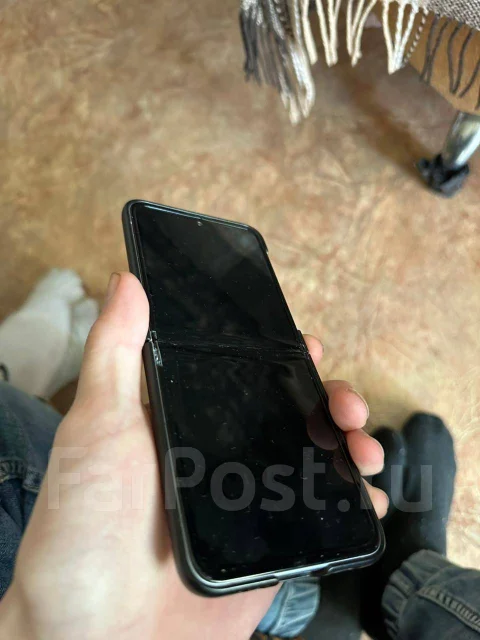 Samsung Galaxy Z Flip3 5G. �/�, 256 ��, �������, 5G, NFC ����