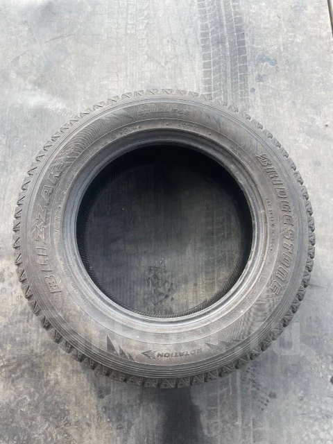 Bridgestone Blizzak DM-Z3. �����������, 2009 ���, �/�, ����� 10 % ����