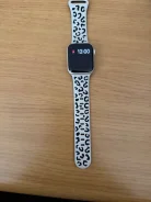 Apple Watch SE 2. GPS ����