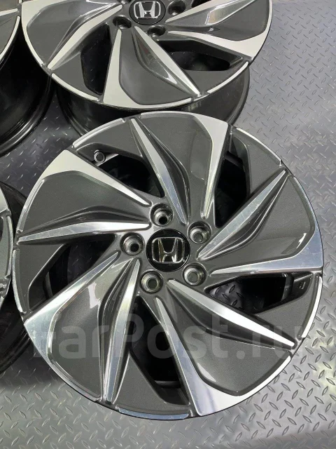 Комплект Литых Дисков Honda R17 7.0J 5X114.3 ET+45, 17