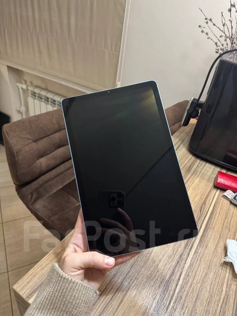 Samsung Galaxy Tab S6 Lite. ������ 64 �� ����