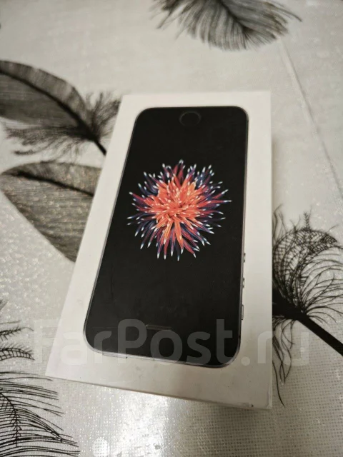 Apple iPhone SE. �/�, 32 �� ����