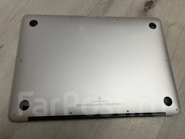 Apple MacBook Air 13 2012 Mid MD232. 13.3", 1,8����, ��� 4 ��, ���� 250���, WiFi: 1, Bluetooth: 1, ����������� �� 6��. ����