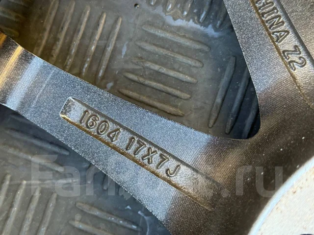 BADX Loxarny Sport. 7.0x17", 5x114.3, ET38, �� 73���. ����