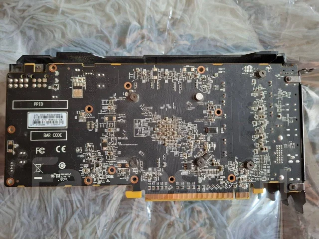 Radeon RX 570 ����