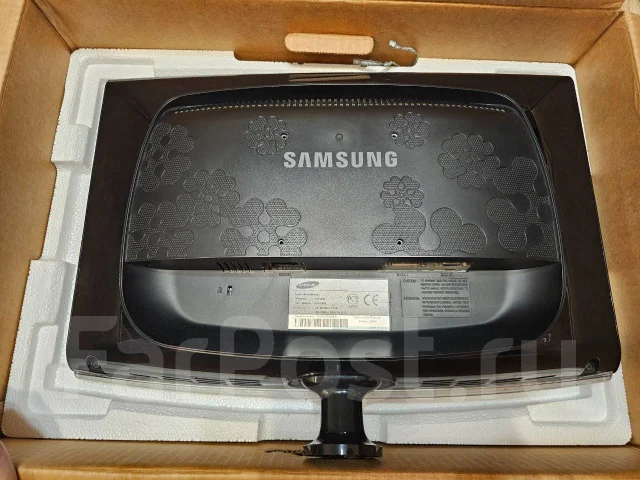 Samsung. 20", ���������� �� (LCD, LED, QLED) ����