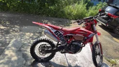 Regulmoto Holeshot Red Edition. ��������, ���������, ������ �� �� ����