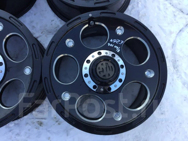 Crimson. 8.0x17", 6x139.7, ET20, �� 106���. ����