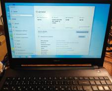 DEXP Aquilon O107. 15.6", 2,2����, ��� 8 ��, ���� 460���, WiFi: 1, Bluetooth: 1, ����������� �� 1��. ����