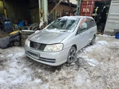 Nissan Liberty. RM12, QR20DE ����
