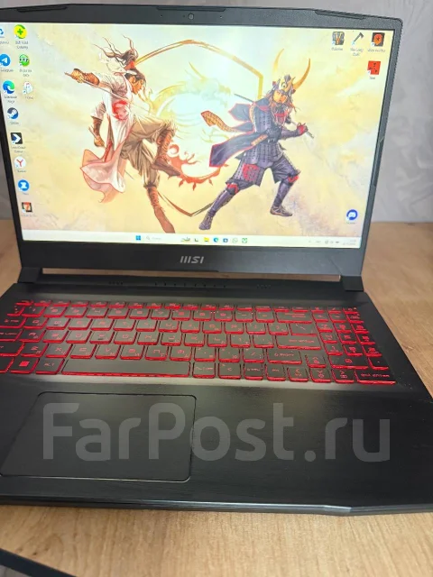 MSI Katana. 144����, ��� 32 ��, ���� 512���, WiFi: 1, Bluetooth: 1, ����������� �� 2��. ����