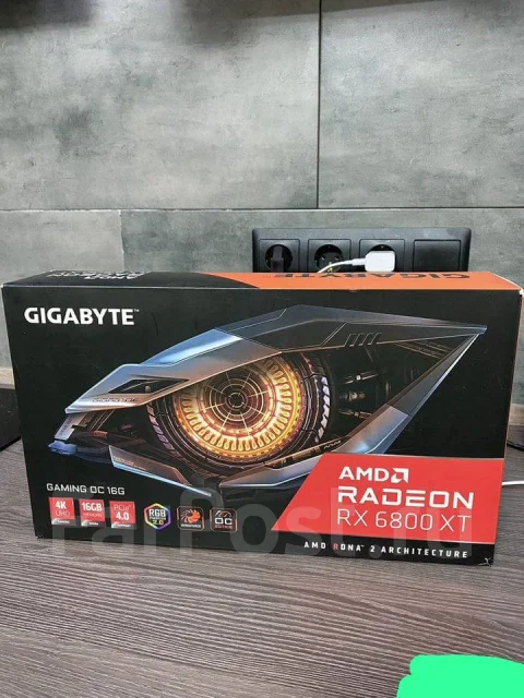 Radeon RX 6800 XT ����