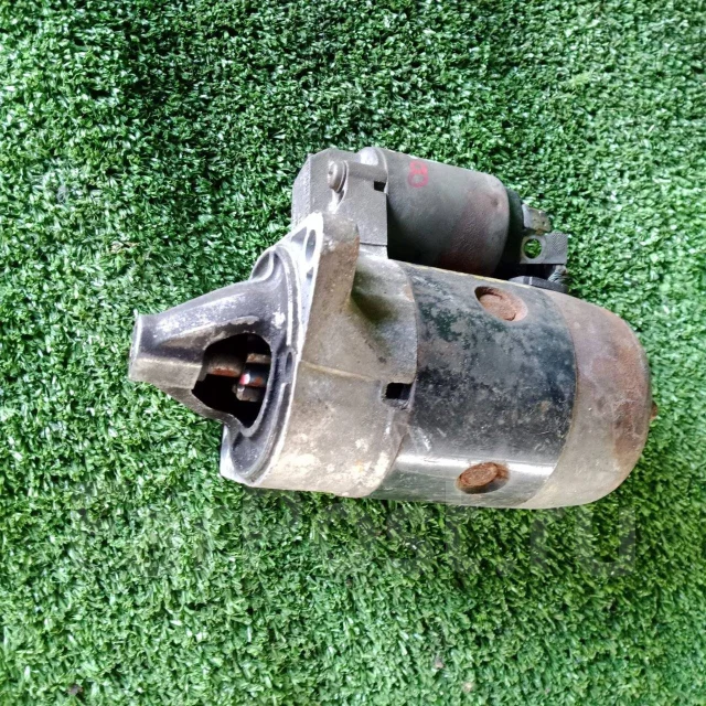 ������� Nissan Skyline, YHR32 23300-20P00 ����