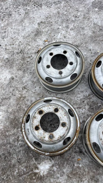 Isuzu. 5.5x16" ����