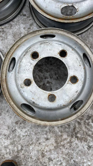 Isuzu. 5.5x16" ����