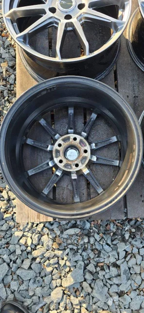 MID Brocken. 7.0x17", 5x112, ET47 ����