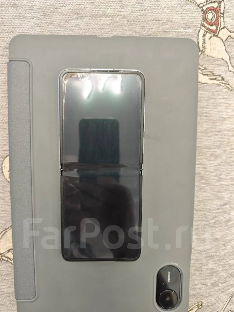 Tecno Phantom V Flip2. �/�, 256 ��, ������, 3G, 4G LTE, 5G, Dual-SIM, ����������, NFC ����