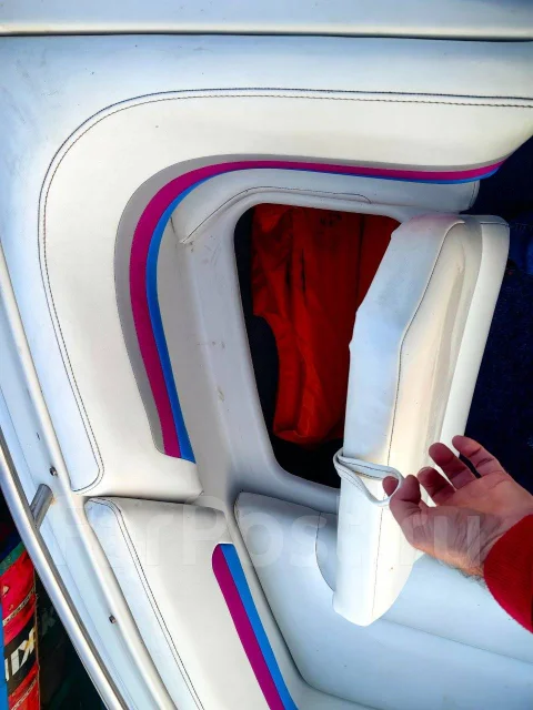 Thunderbird Falcon. ����� 5,5��., ��������� ������������, 135��.�., ������ ����