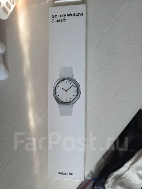 Samsung Galaxy Watch4 Classic ����