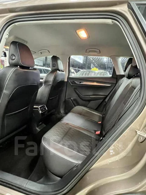 Skoda Karoq. �������, ��������, 1.4 (150��.�.), ������, 30 000����. ��, �/�. ��� ����� �� ������������ ����
