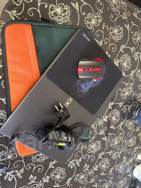 Acer. 15", WiFi: 1, Bluetooth: 1 ����