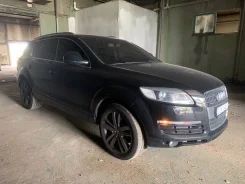 Audi Q7. 4LB, BAR ����