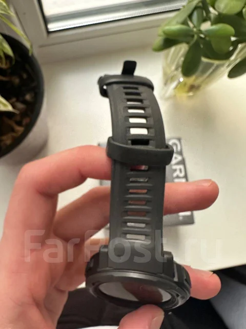 Garmin Instinct 2. GPS, NFC, IP67, IP68 ����