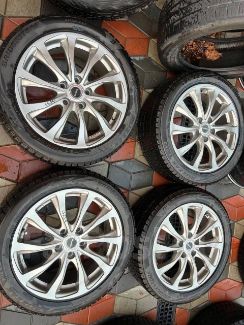 Bridgestone Balminum. 7.0x17", 5x114.3, ET45 ����