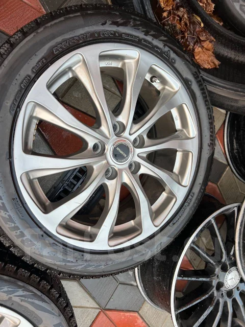 Bridgestone Balminum. 7.0x17", 5x114.3, ET45 ����
