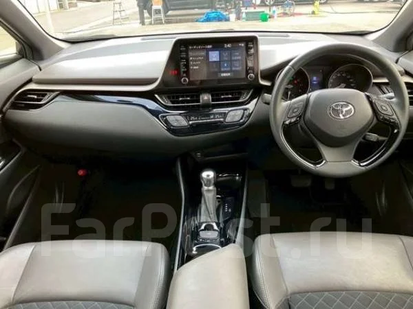 Toyota C-HR. ��������, 4wd, 1.2 (116��.�.), ������, 27 000����. ��, �/�. ��� ����� �� ������������ ����