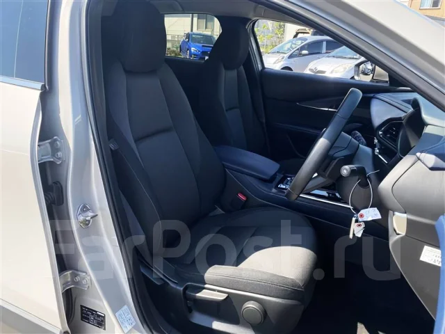 Mazda CX-30. �������, 4wd, 1.8 (130��.�.), ������, 31 000����. ��, �/�. ��� ����� �� ������������ ����