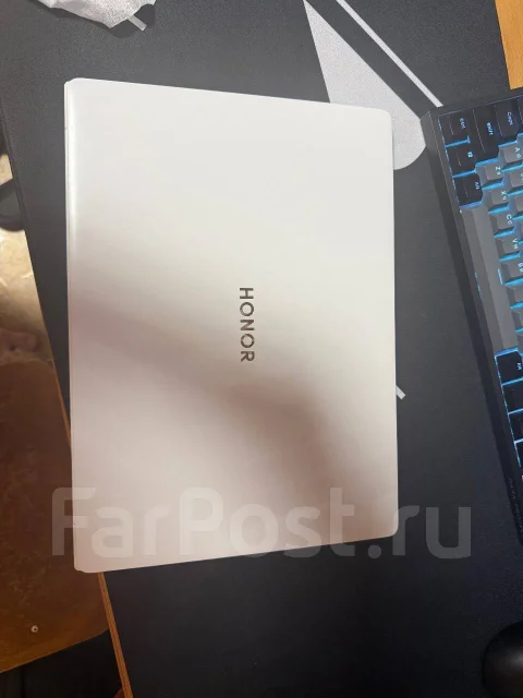 Honor MagicBook Pro. 14", 2,9����, ��� 32 ��, ���� 1 024���, WiFi: 1, Bluetooth: 1, ����������� �� 12��. ����