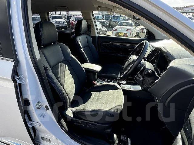 Mitsubishi Outlander. ��������, ��������, 2.0 (150��.�.), ������, 29 750����. ��, �/�. ��� ����� �� ������������ ����