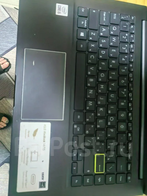 Asus VivoBook. 15", 100����, ��� 8 ��, ���� 238���, WiFi: 1, Bluetooth: 1, ����������� �� 64��. ����