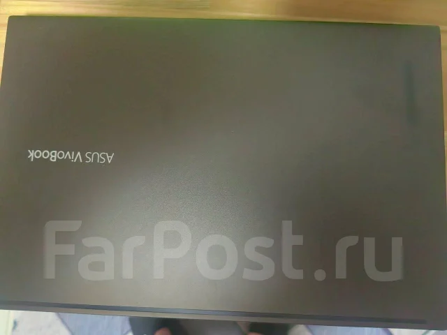 Asus VivoBook. 15", 100����, ��� 8 ��, ���� 238���, WiFi: 1, Bluetooth: 1, ����������� �� 64��. ����