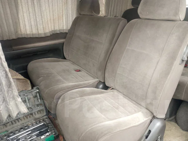 Toyota Hiace ����