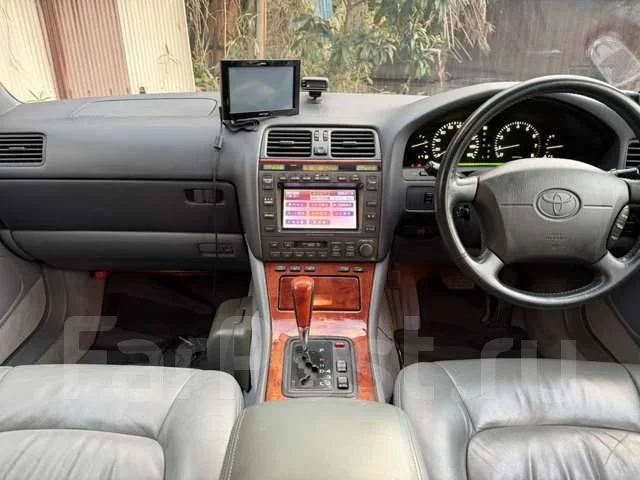 Toyota Celsior ����